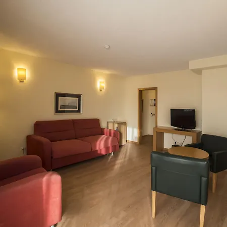 Hotel Gale Marina 4*