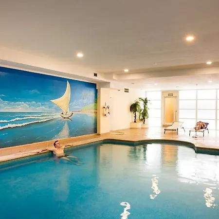 Hotel Gale Marina 4*