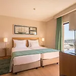 Gale Marina Hotel